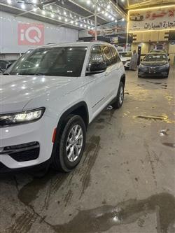 جیپ گراند شیرۆکی